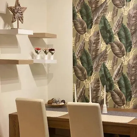Pearl Apartman شقة *